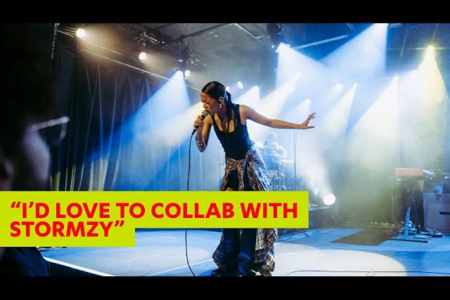 Hillari at L'Aéronef